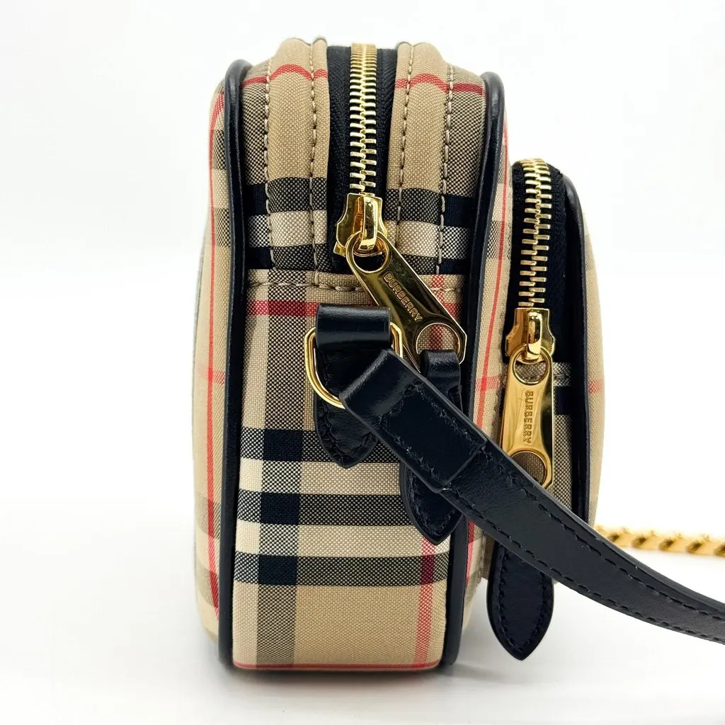 Burberry Vintage Check Canvas Camera Bag Beige Beige Canvas Very good - Model View