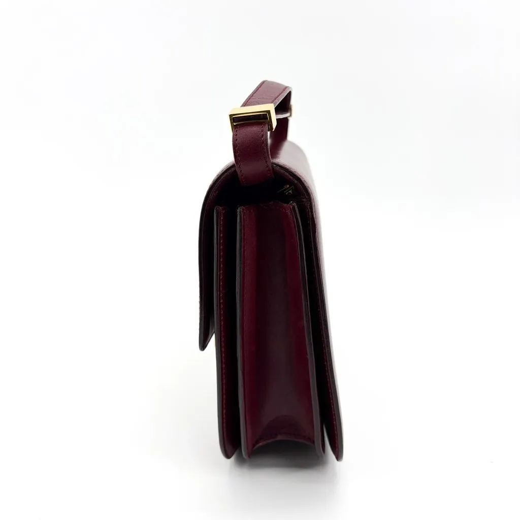 Celine Medium Classic Box Bag Burgundy Burgundy Leather Fair - Model View