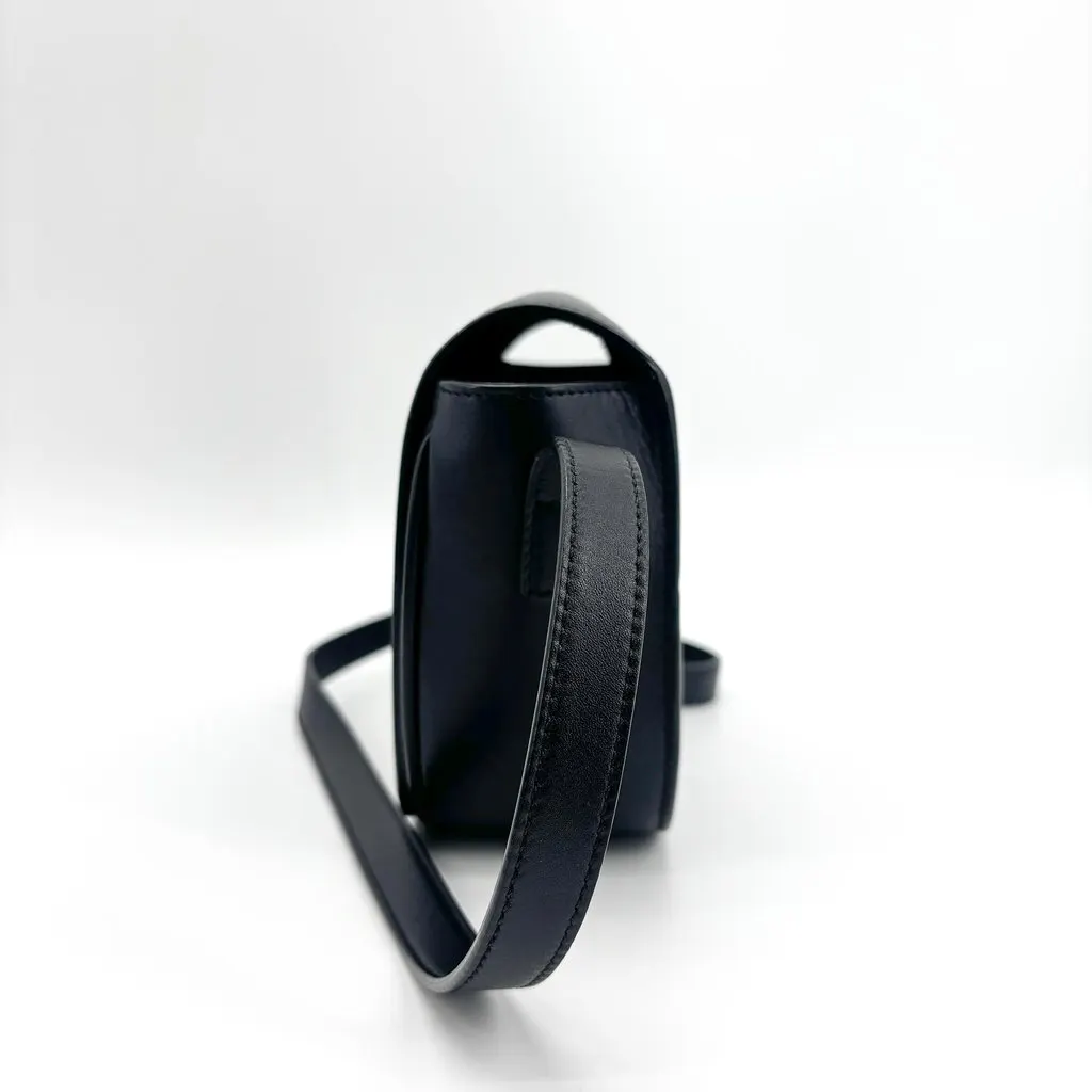 Celine Cuir Triomphe Folco Bag Black Black Leather Very good - Model View
