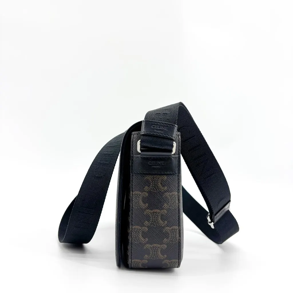 Celine Medium Messenger Bag in Triomphe Canvas Black Canvas Very good - Model View