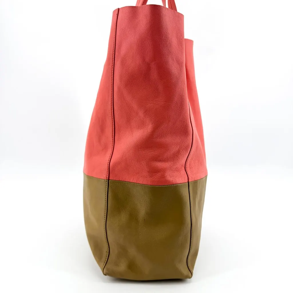 Celine Bi-Color Vertical Cabas Tote Bag Pink Khaki Khaki Leather Good - Model View
