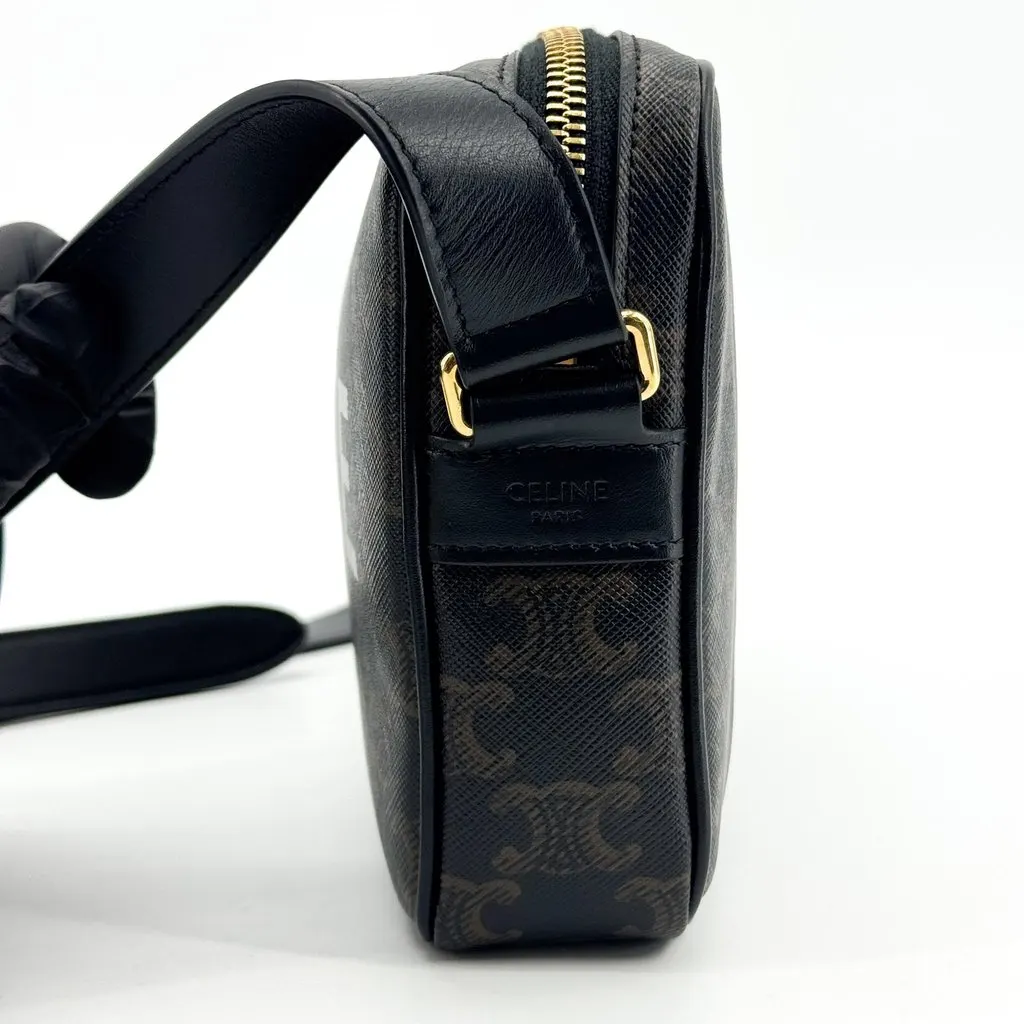 Celine Medium Camera Bag in Triomphe Canvas Black Black Canvas Very good - Model View
