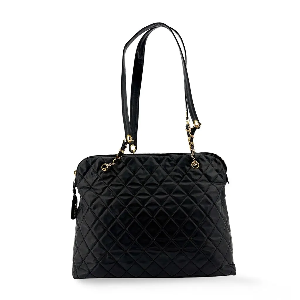 Chanel Vintage Quilted Nylon Chain Shoulder Bag Black Gold Hardware MultiColor Polyamide Good - Front View