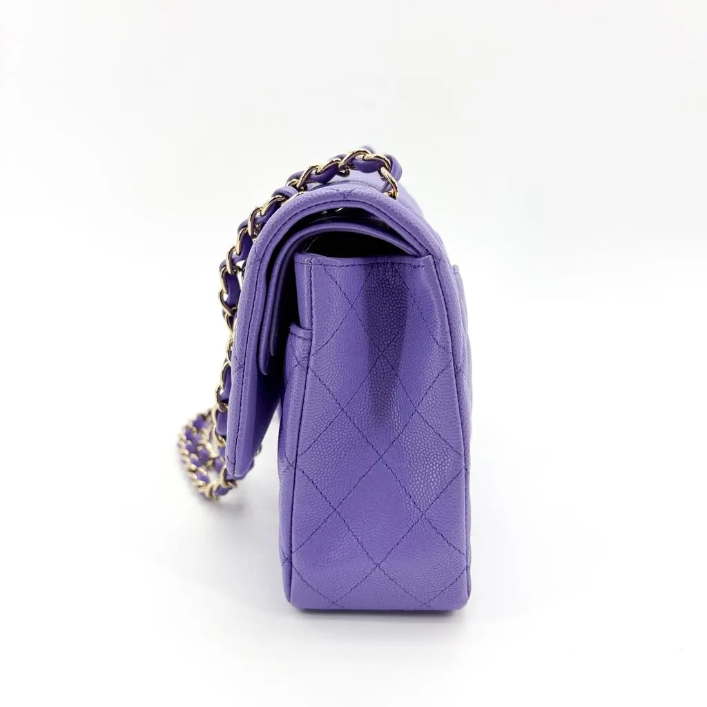 Chanel Classic Flap Bag Medium Grained Calfskin Lavender Purple Gold Hardware Gold Leather Very good - Model View