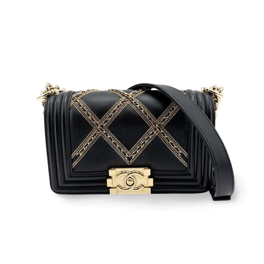 Chanel Boy Chanel Flap Bag Chain Emblem Small Black Gold Hardware Black Leather Very good - Front View
