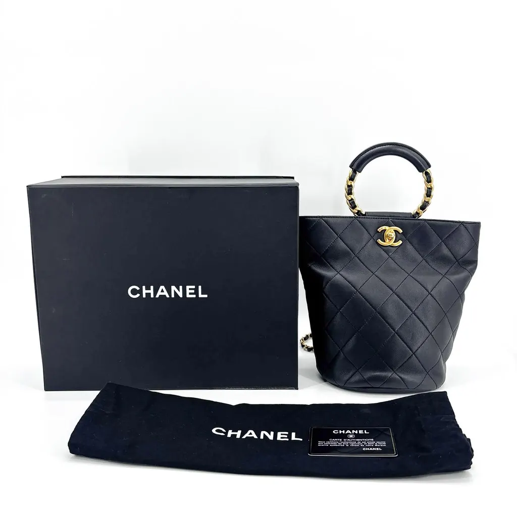 Chanel Vintage Lambskin Top Handle Bucket Bag Black Gold Hardware Black Leather Very good - Back View