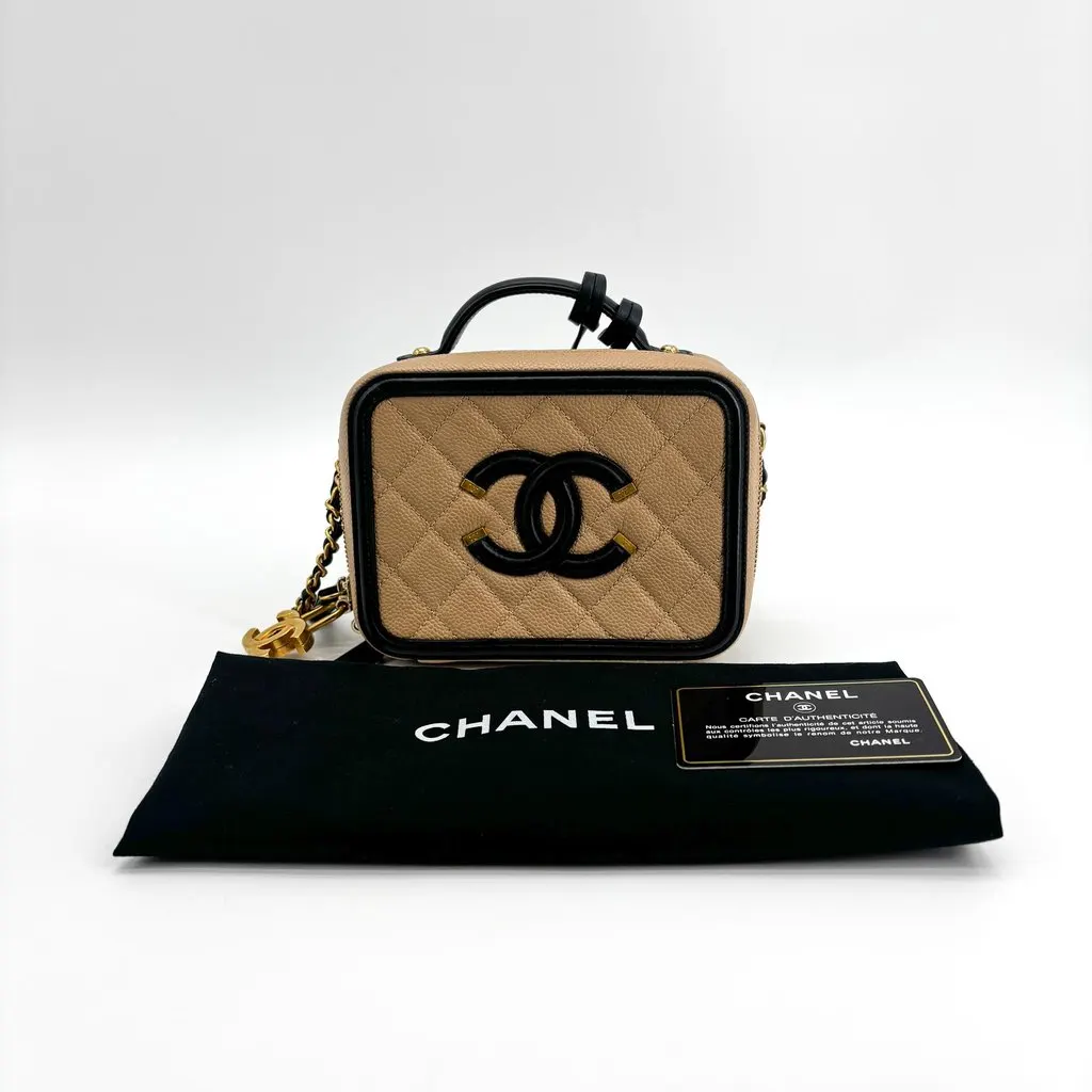Chanel CC Filigree Vanity Case Small Beige Black Beige Leather Very good - Back View