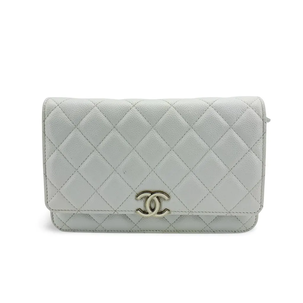 Chanel Classic Wallet on Chain Caviar White Champagne Gold White Leather Very good - Front View