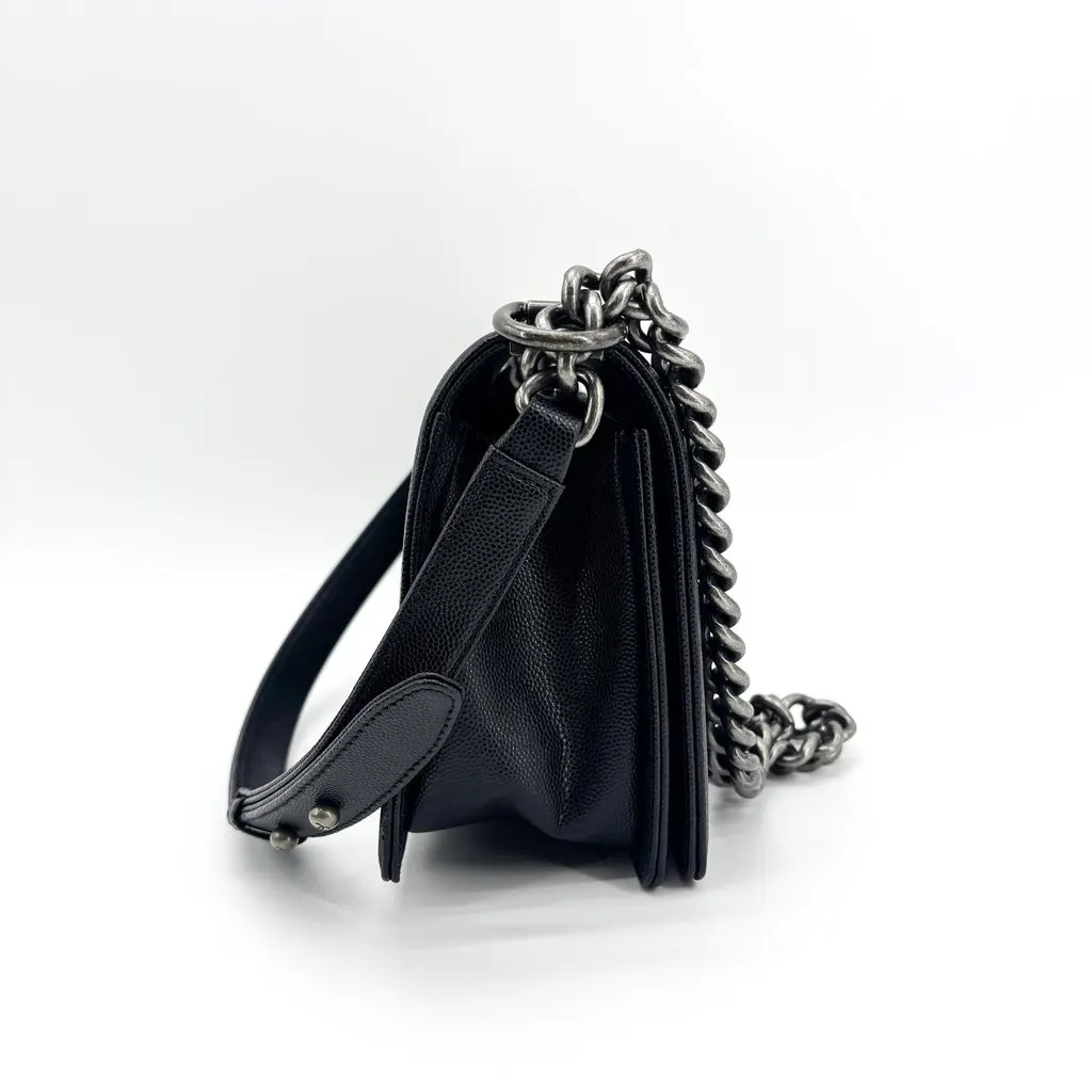 Chanel Boy Flap Bag Medium Black Caviar Vintage Silver Hardware Black Leather Very good - Box View