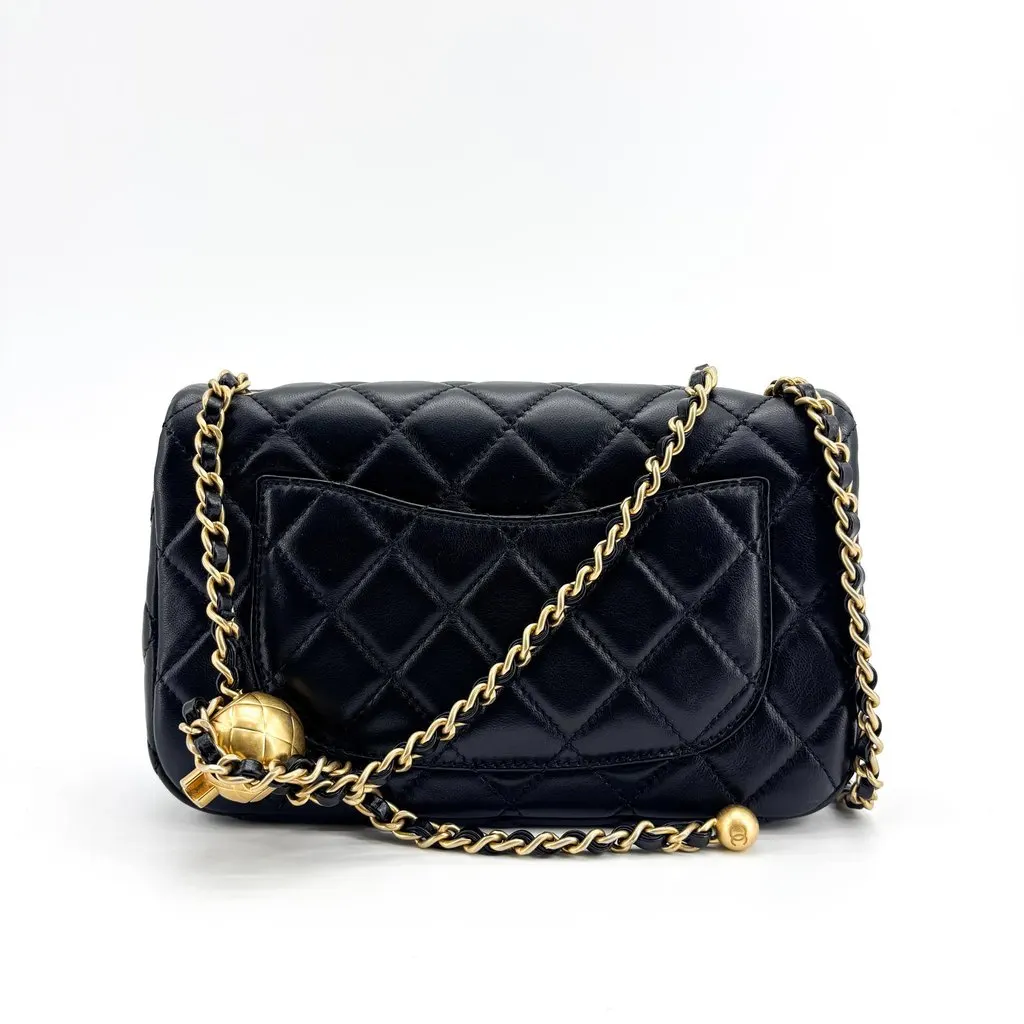 Chanel Classic New Mini Flap Bag Lambskin Gold Hardware Black Black Leather Very good - Inside View