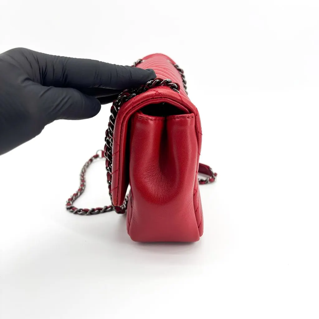 Chanel Chevron Coco Mark Flap Shoulder Bag Red Silver Hardware Red Leather Very good - Model View