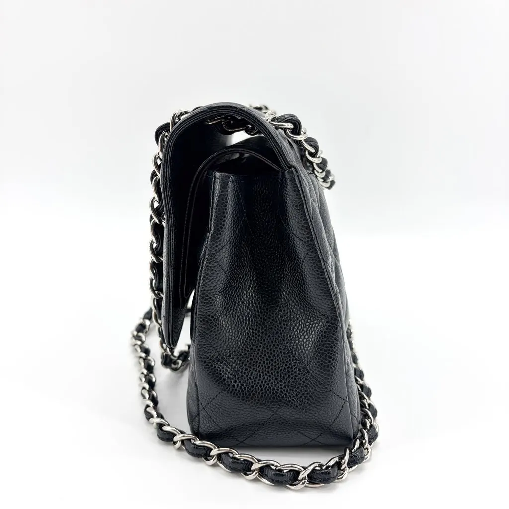 Chanel Classic Flap Bag Medium Black Silver Hardware Black Leather Very good - Model View