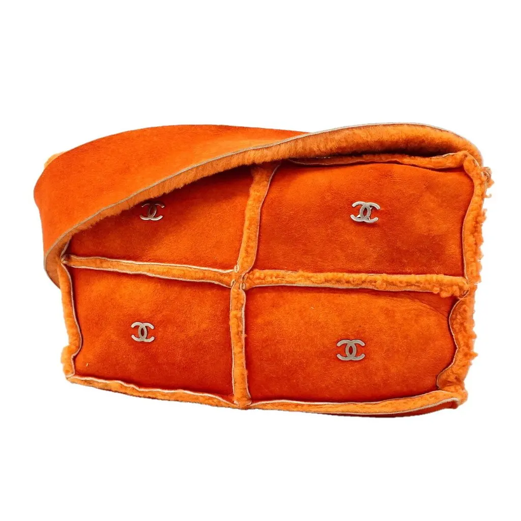 Chanel shoulder bag, shearling, orange, women's. Orange Good - Front View