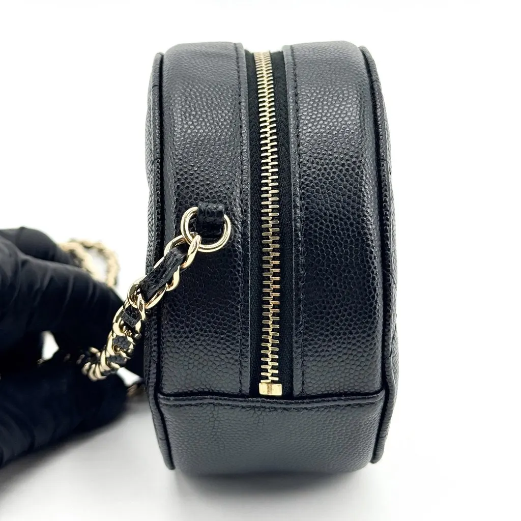 Chanel Classic Round Clutch with Chain Caviar Gold Hardware Black Black Leather Very good - Model View