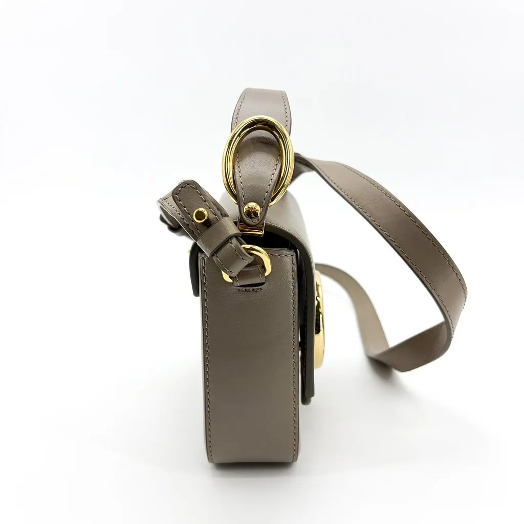 Chloé C Mini Bag Moti Grey Gold Leather Good - Model View
