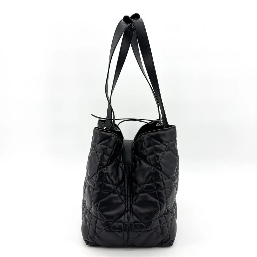 Dior Toujours Large Soft Shopper Bag Black Gold Hardware Black Leather Very good - Model View