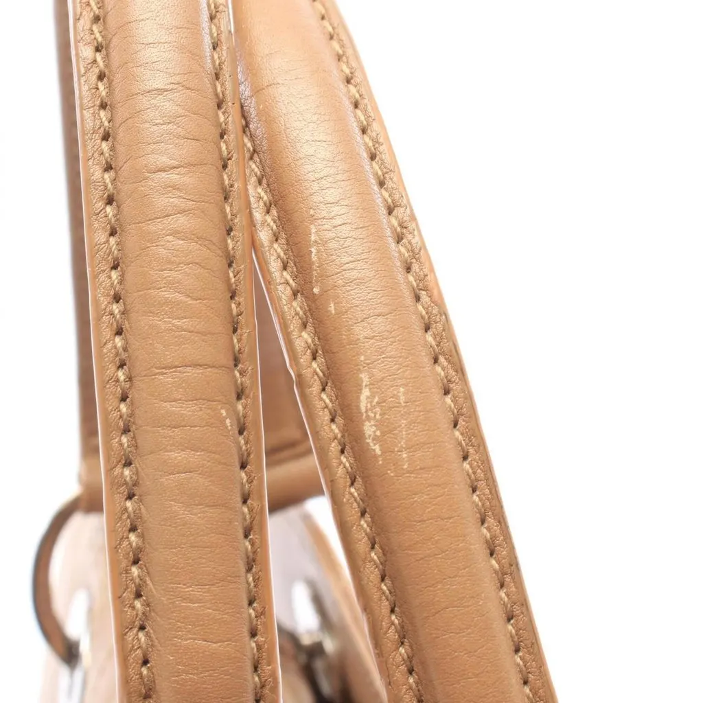 Dior Christian Dior Dior Cannage handbag, calf leather, women's, beige. Beige Leather Good - Box View