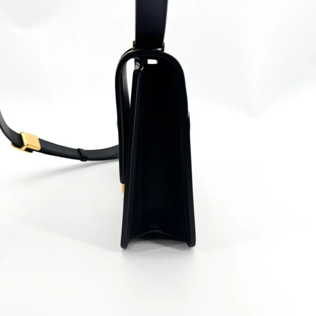 Dior 30 Montaigne Box Calfskin Shoulder Bag Black Gold Hardware Black Leather Very good - Model View