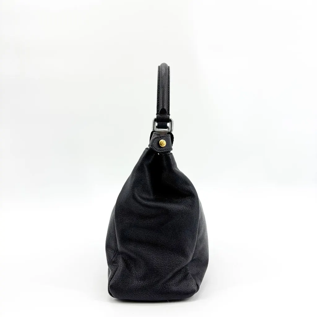 Fendi Medium Peekaboo Selleria Navy Navy Leather Good - Model View