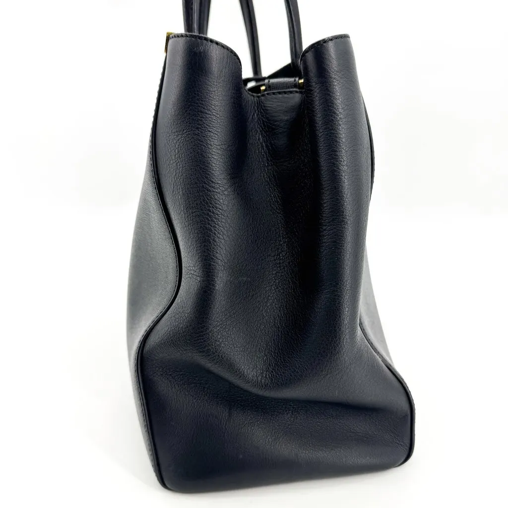 Fendi Medium 2Jour Tote Bag Black Black Leather Good - Model View