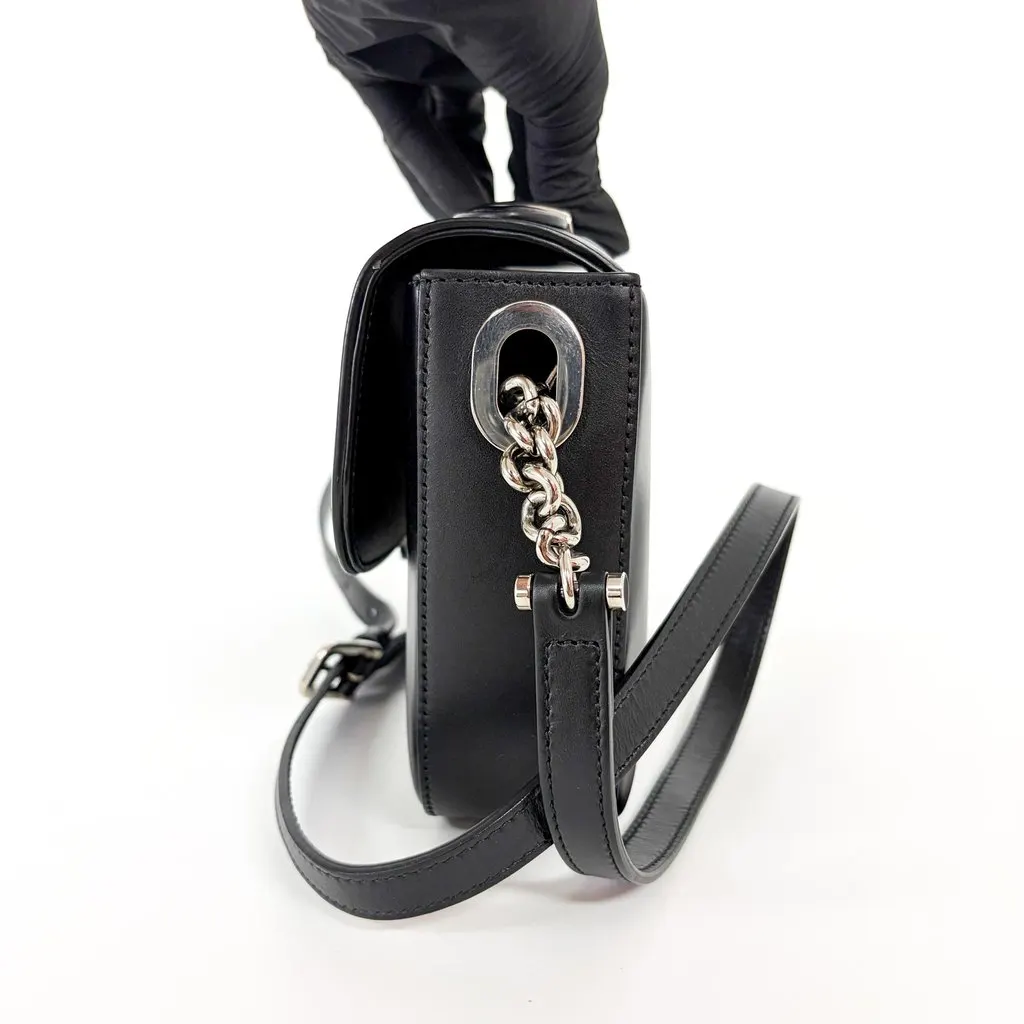 Gucci Marina Small Shoulder Bag Black MultiColor Leather Good - Model View