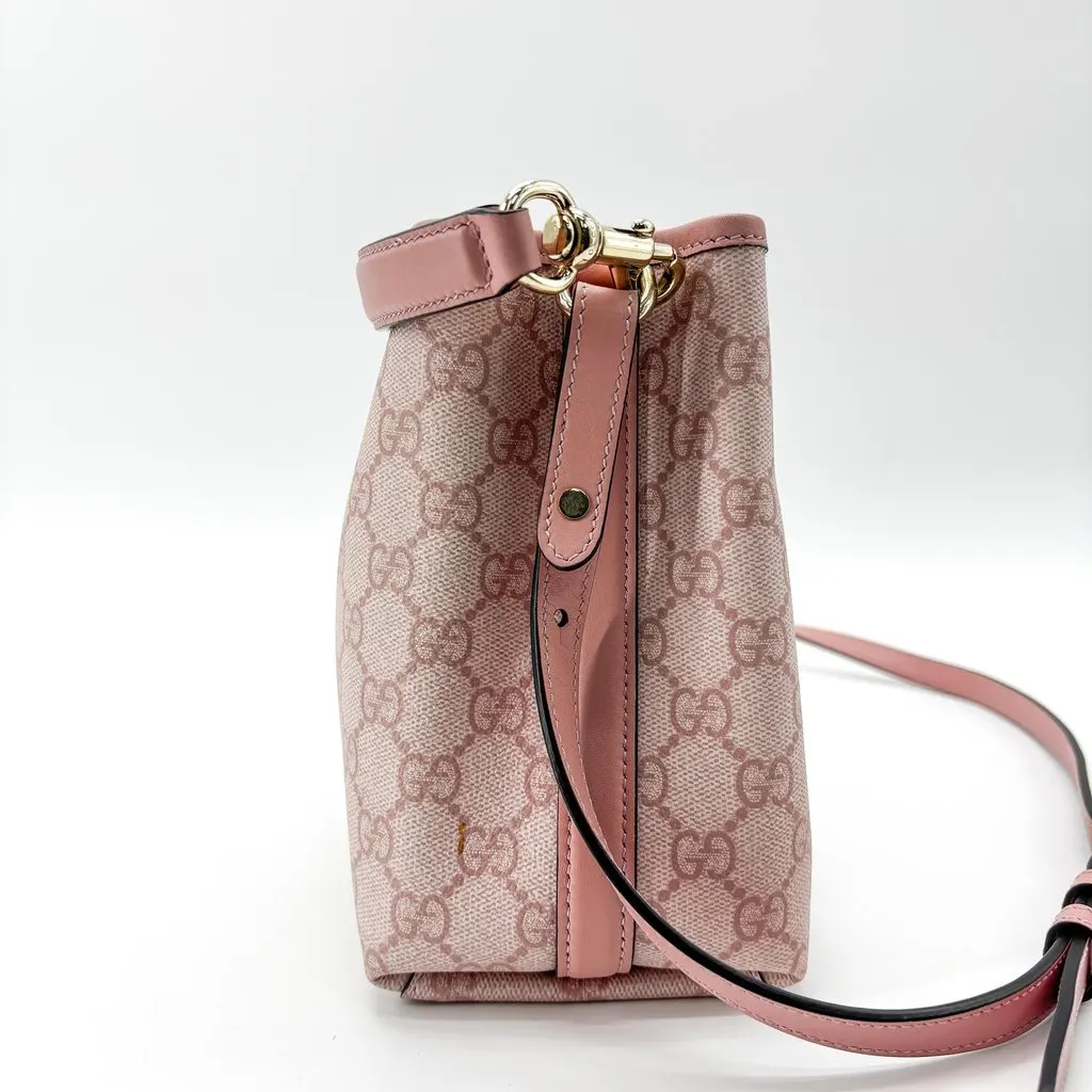 Gucci GG Supreme Small Bucket Bag Pink Beige Canvas Good - Model View