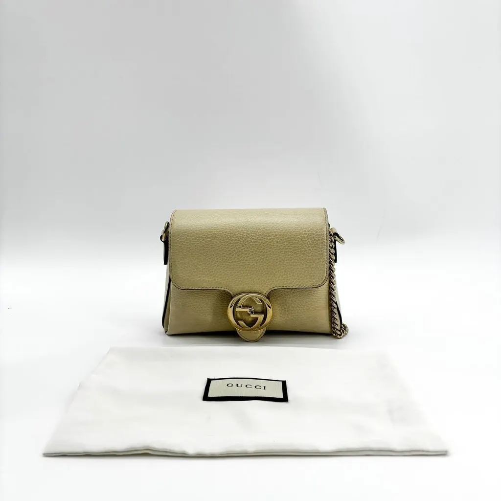 Gucci Interlocking G Chain Shoulder Bag Beige Beige Leather Good - Back View