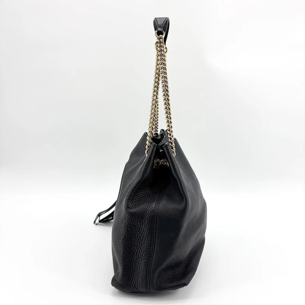 Gucci Soho Tassel Chain Shoulder Bag Black Black Leather Good - Model View