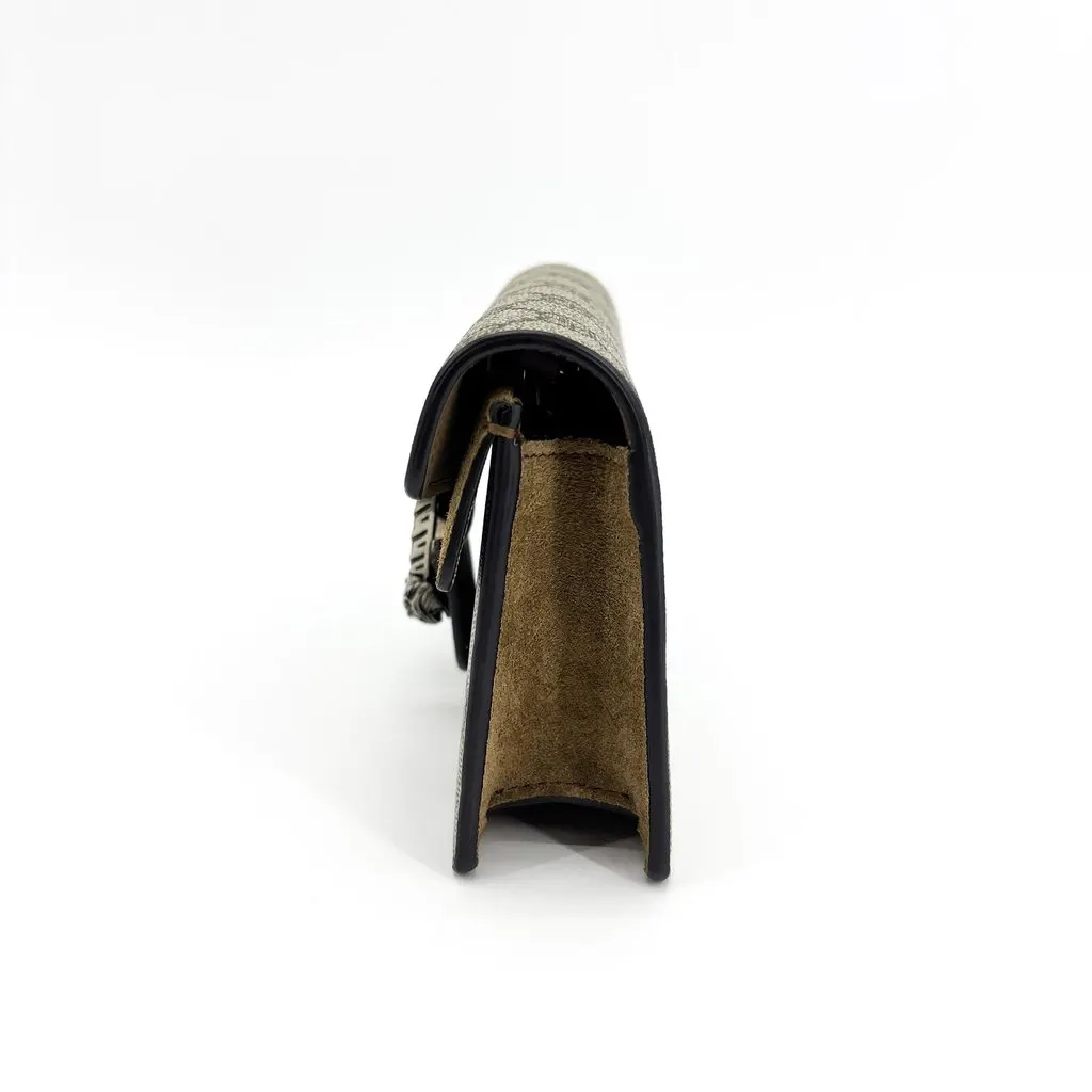 Gucci Dionysus GG Super Mini Bag Beige Beige Canvas Good - Model View