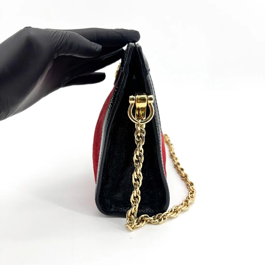 Gucci Ophidia Small Suede Shoulder Bag Red Black Black Suede Good - Model View