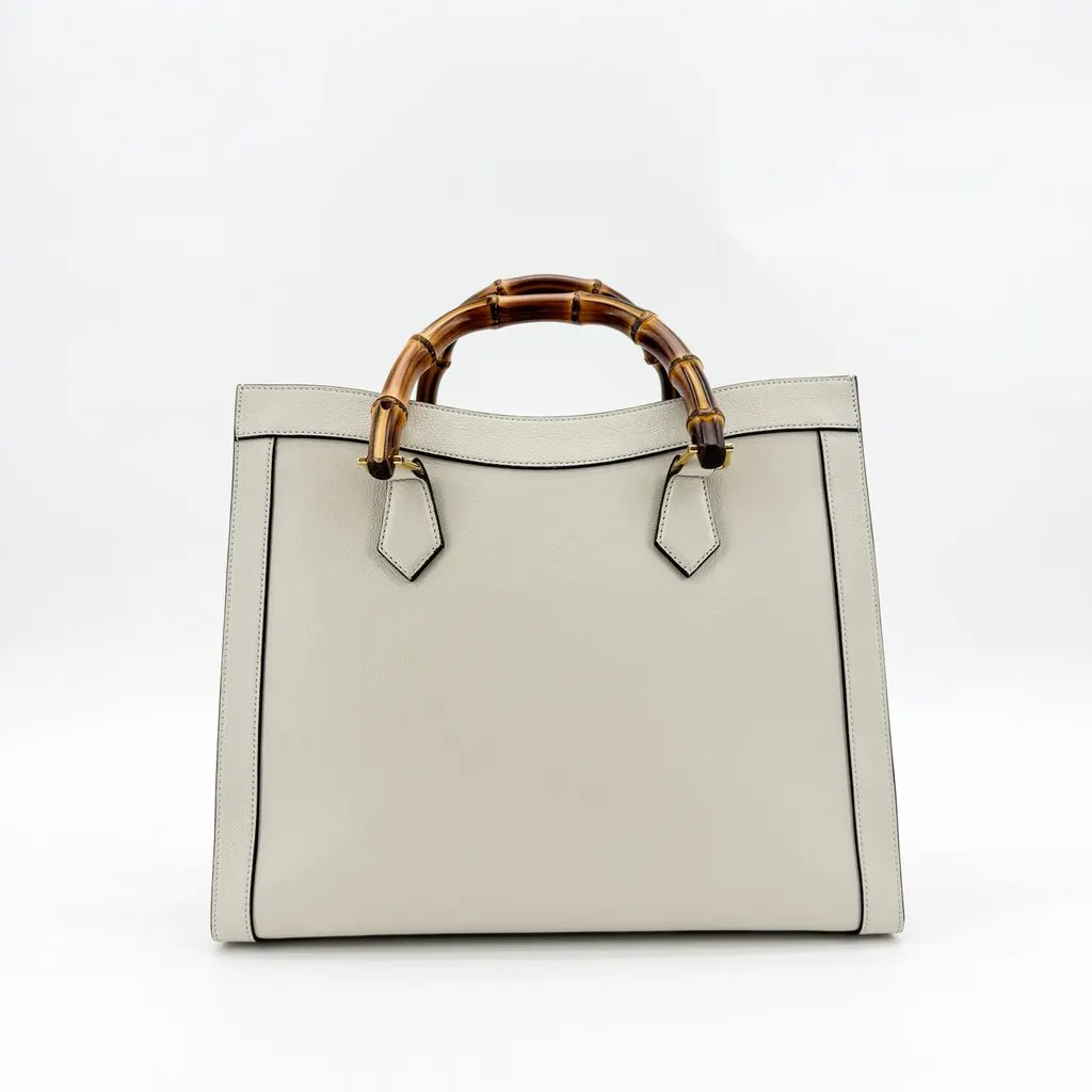 Gucci Diana Medium Tote Bag White Brown Leather Very good - Model View