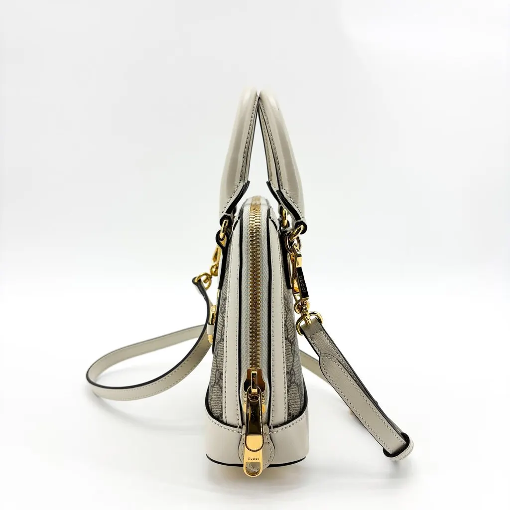 Gucci Horsebit 1955 Mini Top Handle Bag White Beige Canvas Good - Model View