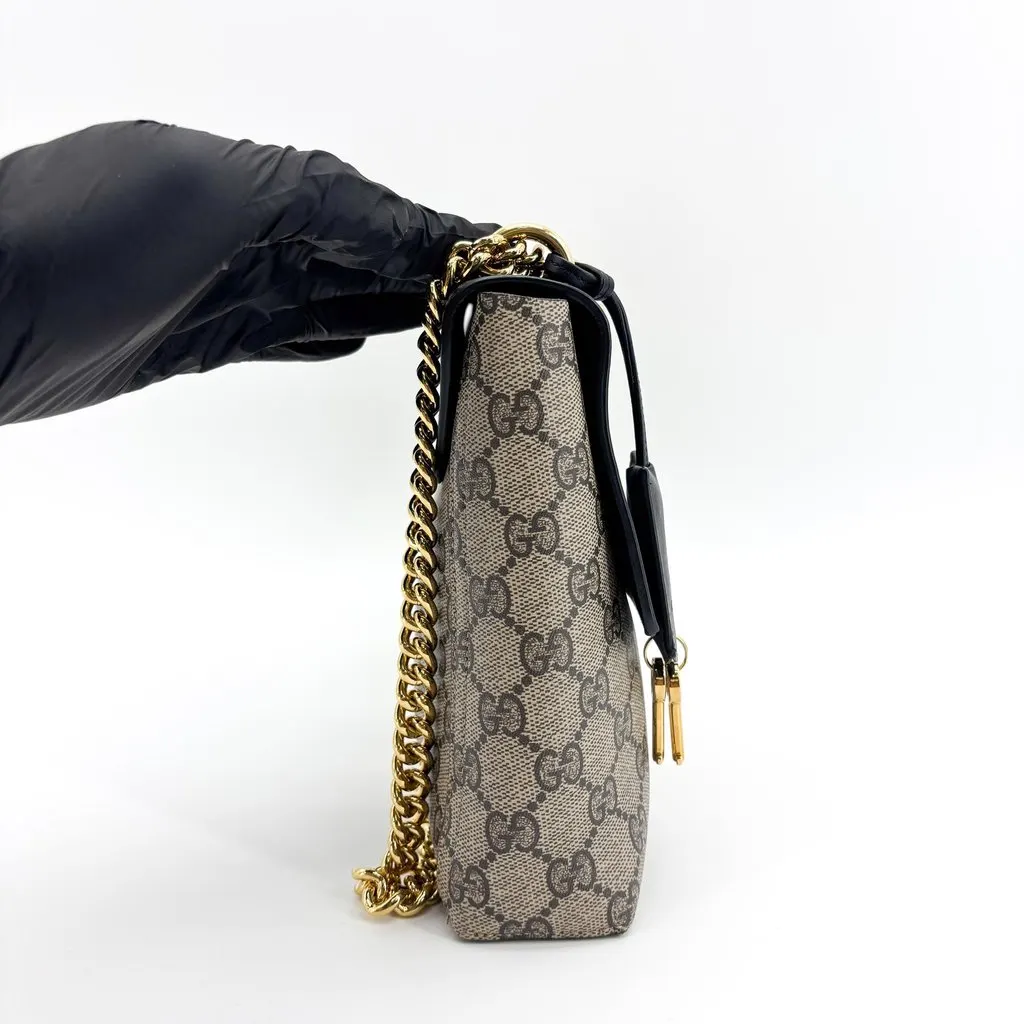 Gucci Padlock GG Supreme Medium Shoulder Bag Black Beige Canvas Very good - Model View