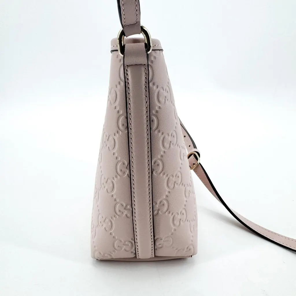Gucci Signature Leather Mini Shoulder Bag Rose Beige Beige Leather Very good - Model View