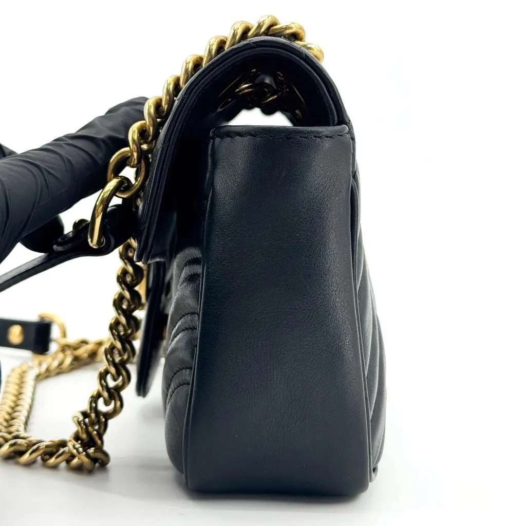 Gucci GG Marmont Super Mini Matelasse Shoulder Bag Black Black Leather Very good - Inside View