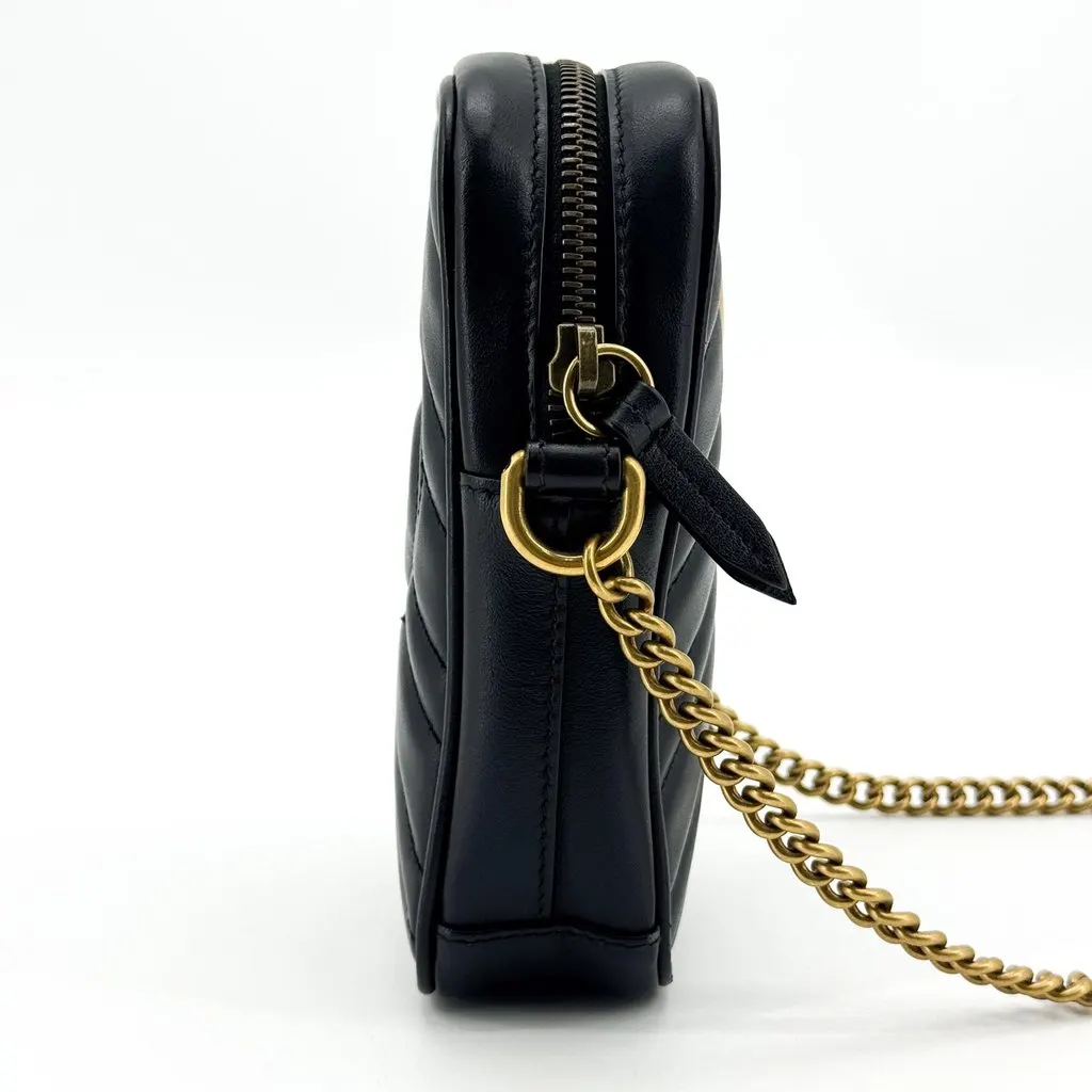 Gucci GG Marmont Mini Chain Bag Black Black Leather Good - Model View