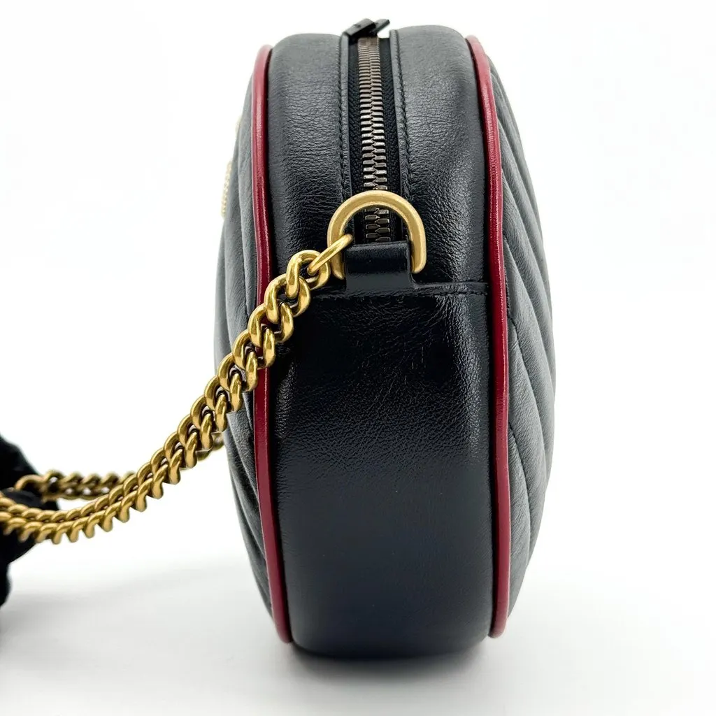 Gucci GG Marmont Round Mini Shoulder Bag Black Black Leather Very good - Model View