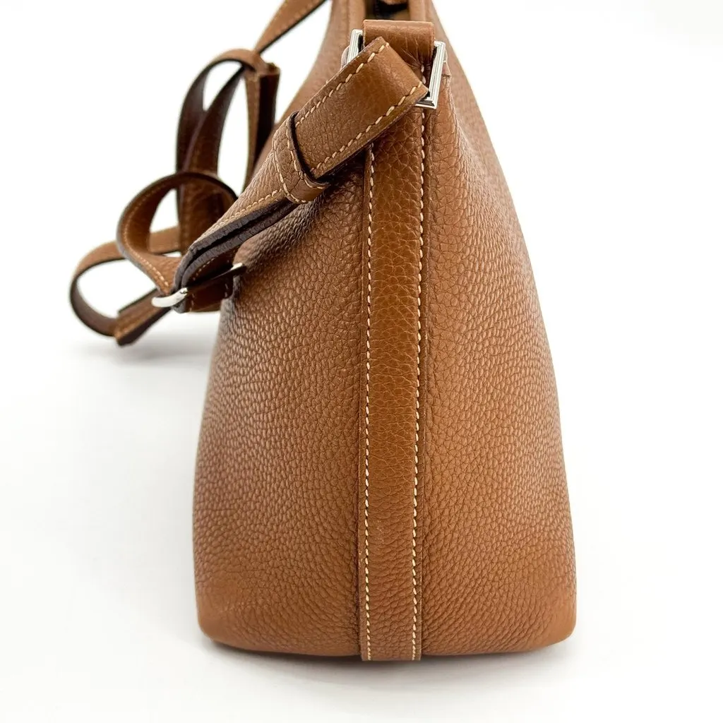 Hermès Gao Shoulder Bag Gold Brown Leather Good - Model View