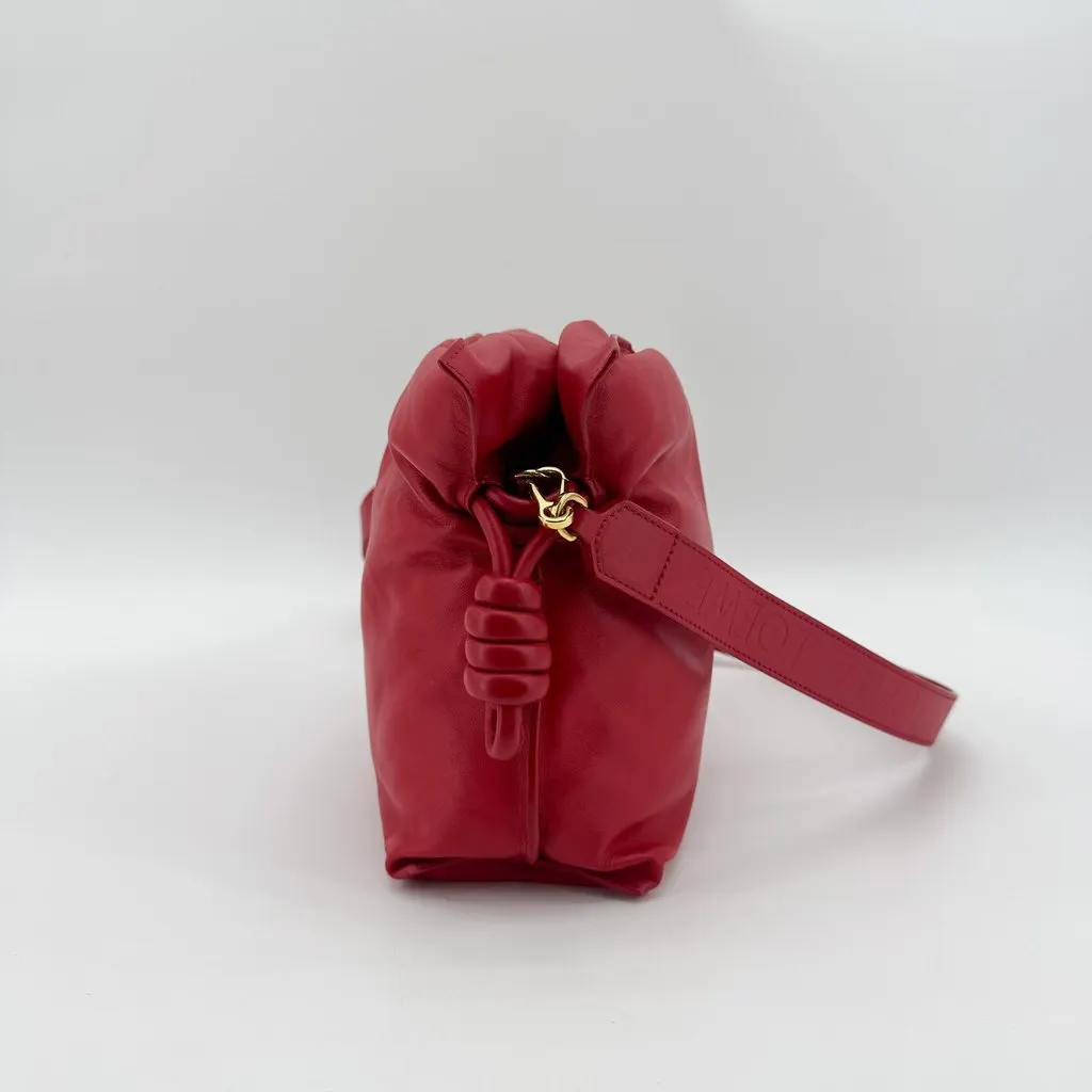 Loewe Medium Flamenco Clutch in Nappa Calfskin Red Red Leather Very good - Model View