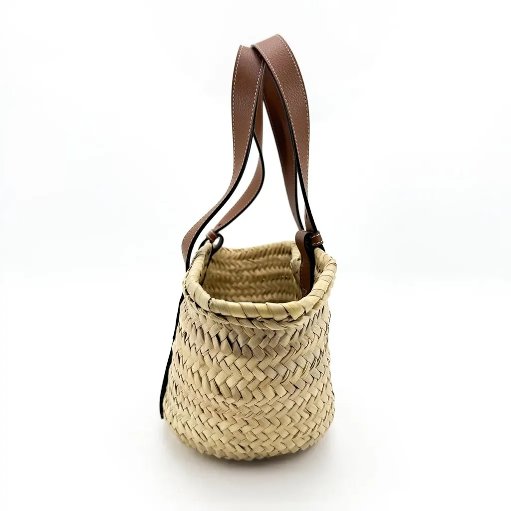 Loewe Small Basket Bag in Palm Leaf and Calfskin Natural Tan Beige Leather Very good - Model View