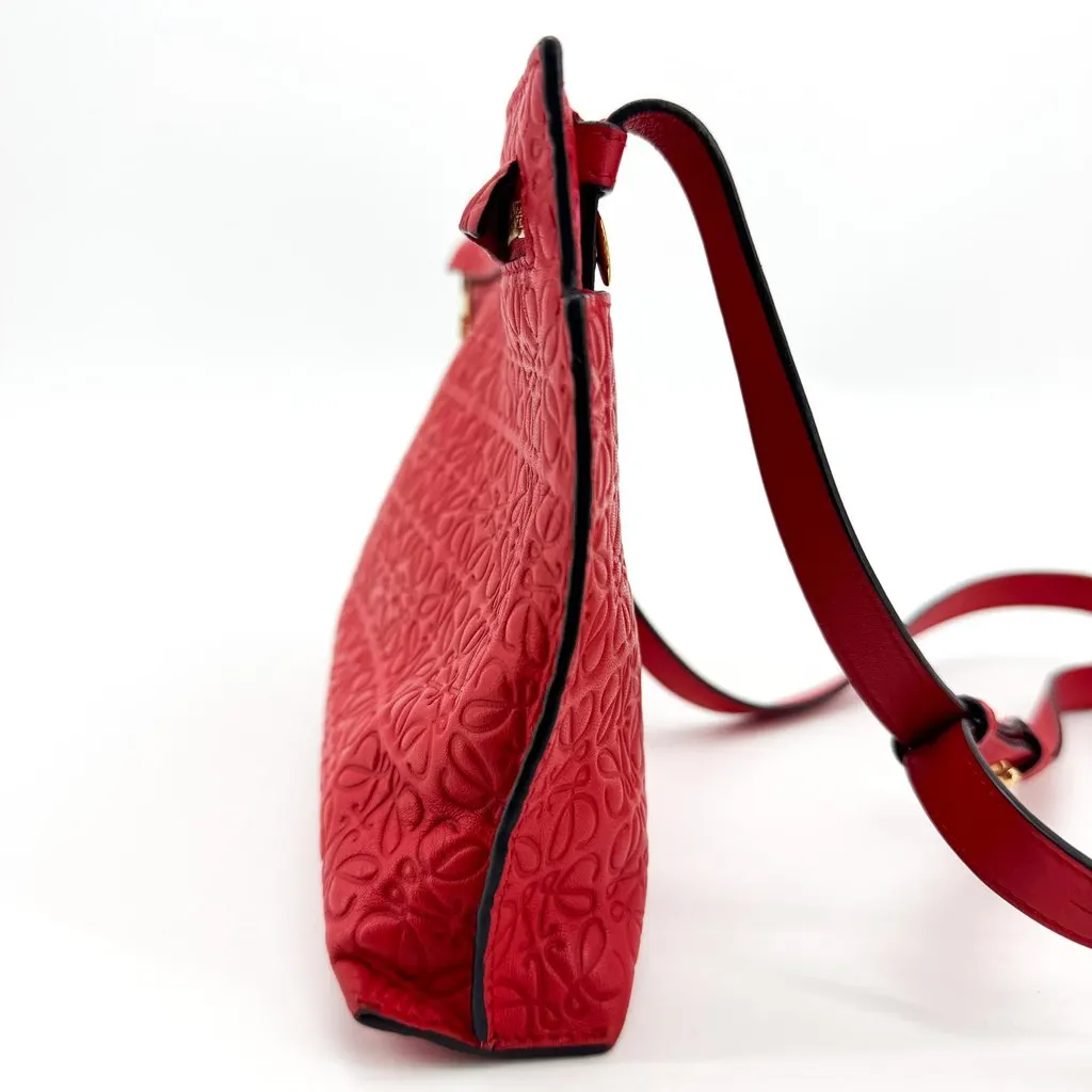 Loewe Repeat Anagram Leather Clutch Bag Red Red Leather Very good - Box View