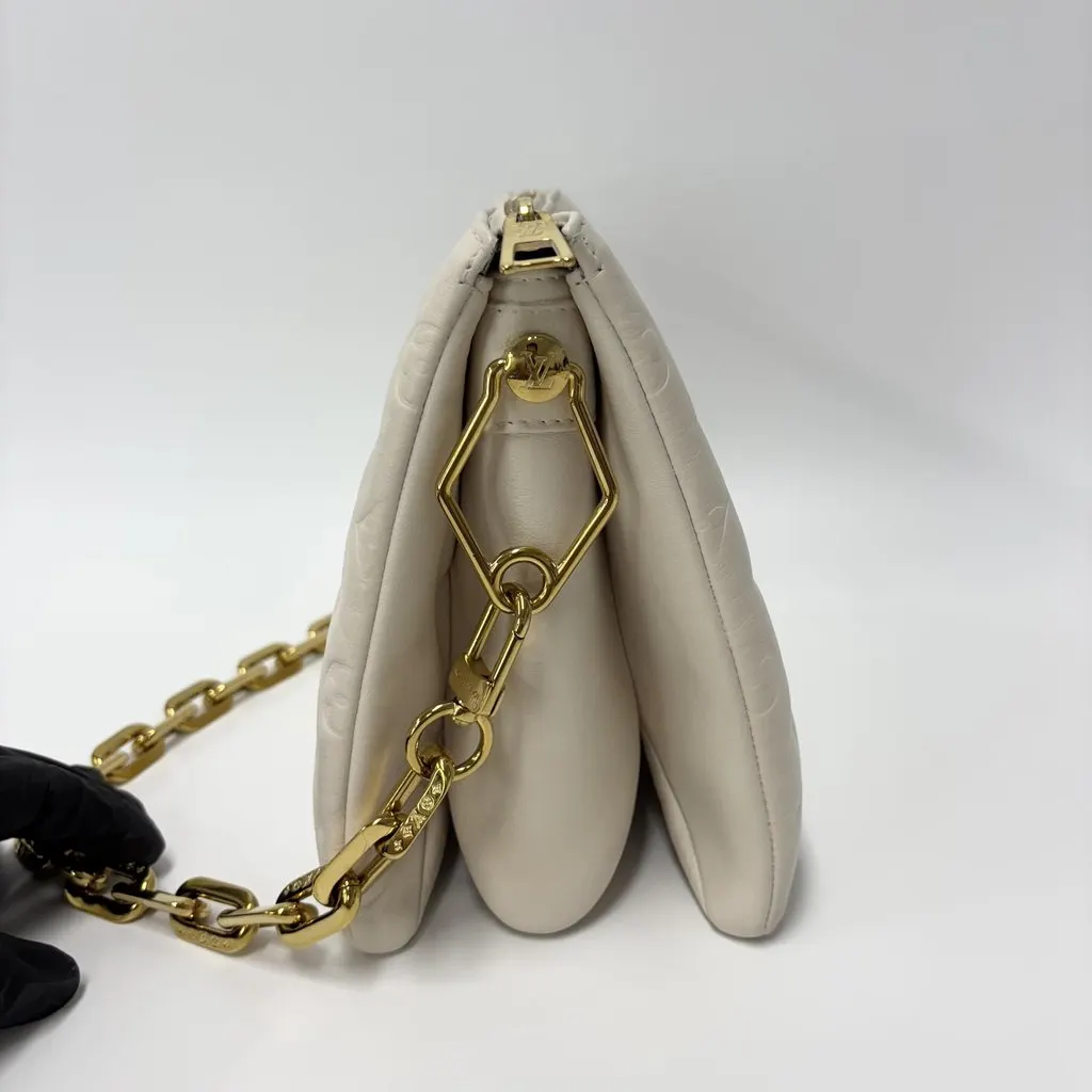 Louis Vuitton Kusang PM Cream M21260 Beige Leather Good - Inside View