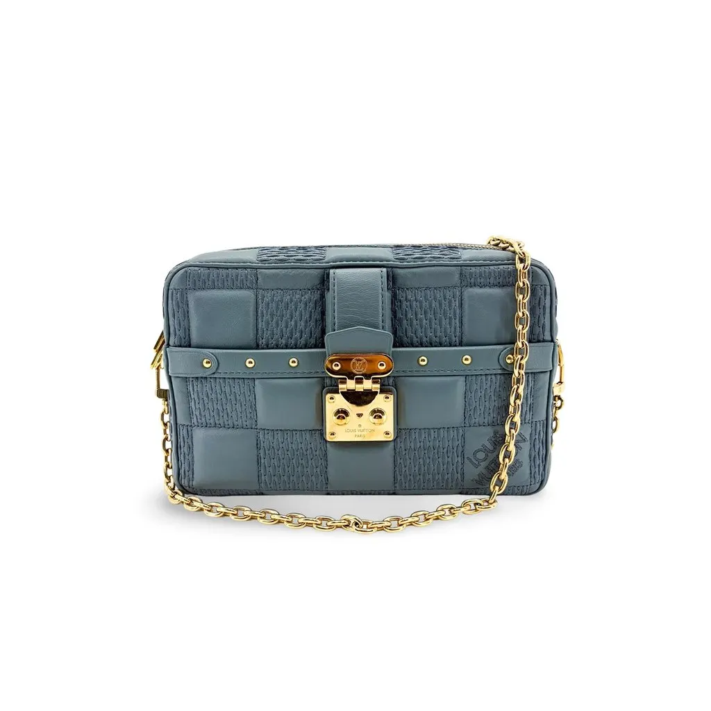 Louis Vuitton Damier Wavy Trunk Clutch Blue MultiColor Leather Very good - Front View