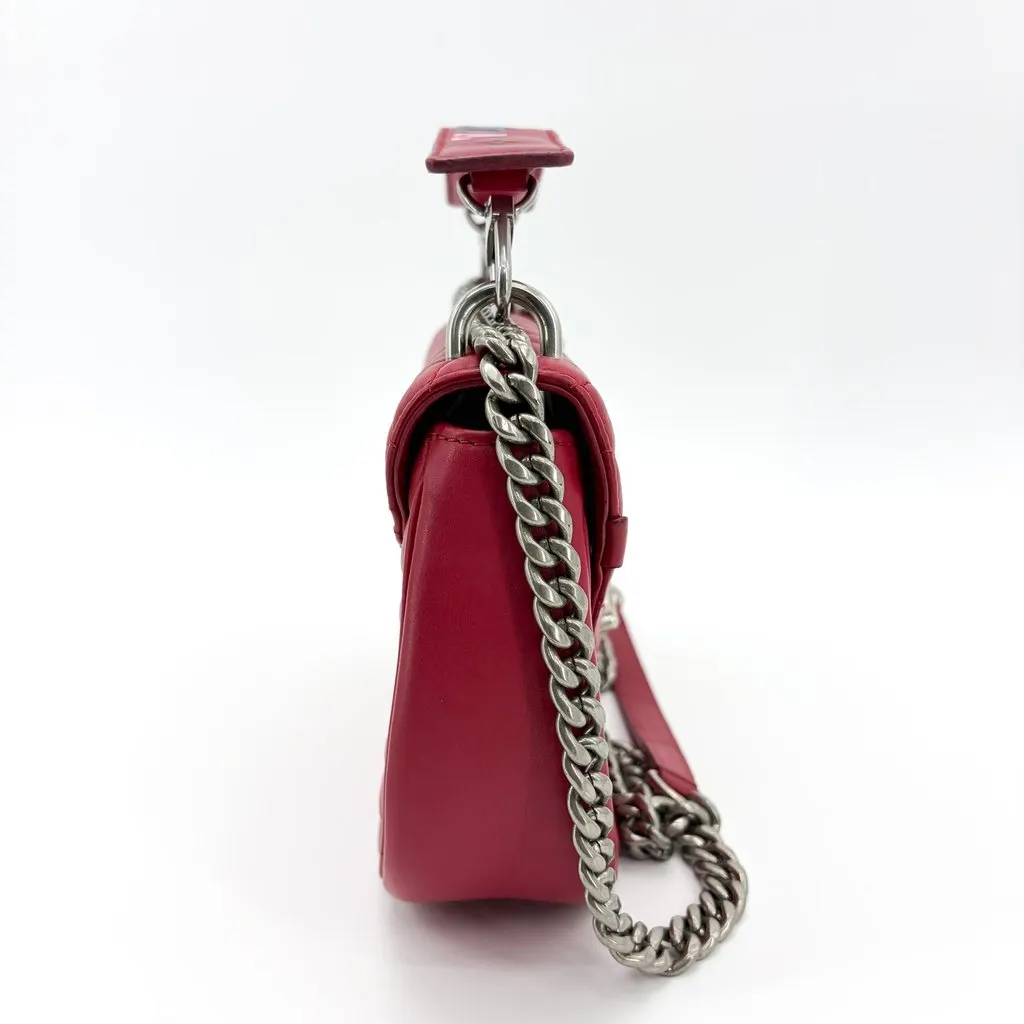 Louis Vuitton New Wave Chain Bag MM Red Silver Hardware Red Leather Very good - Model View