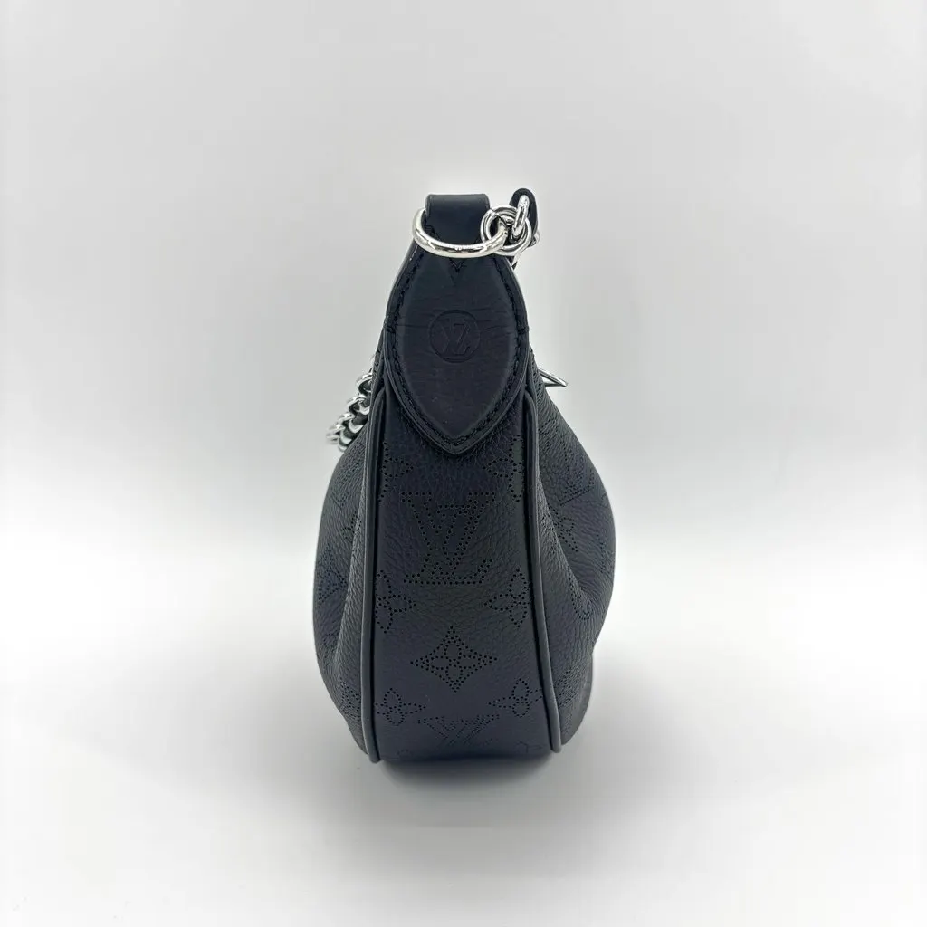 Louis Vuitton Loop Mahina Black Black Leather Very good - Box View