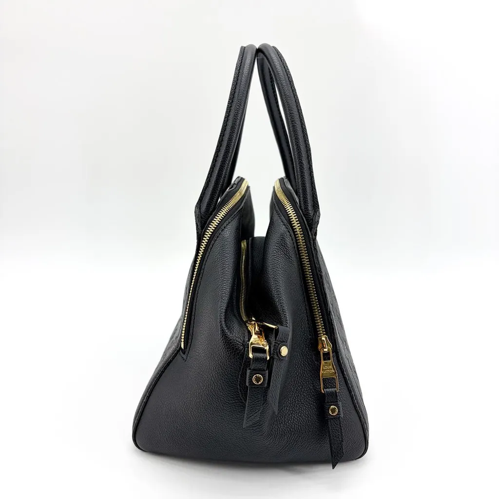 Louis Vuitton Pont Neuf MM Monogram Empreinte Noir Black Leather Good - Model View