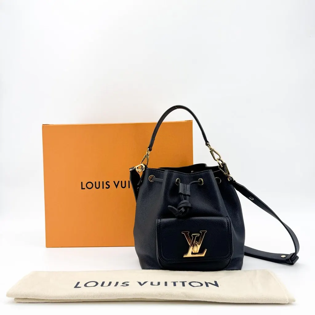Louis Vuitton Lockme Bucket Bag Black Gold Hardware Black Leather Very good - Back View