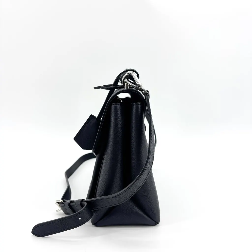 Louis Vuitton Lockme Ever MM Navy Silver Hardware Navy Leather Good - Inside View