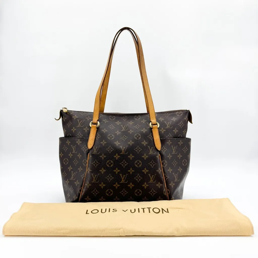 Louis Vuitton Monogram Totally MM Beige Canvas Good - Back View