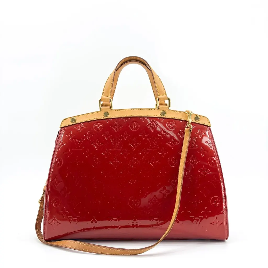 Louis Vuitton Monogram Vernis Brea GM Pomme D'Amour Red Leather Good - Inside View